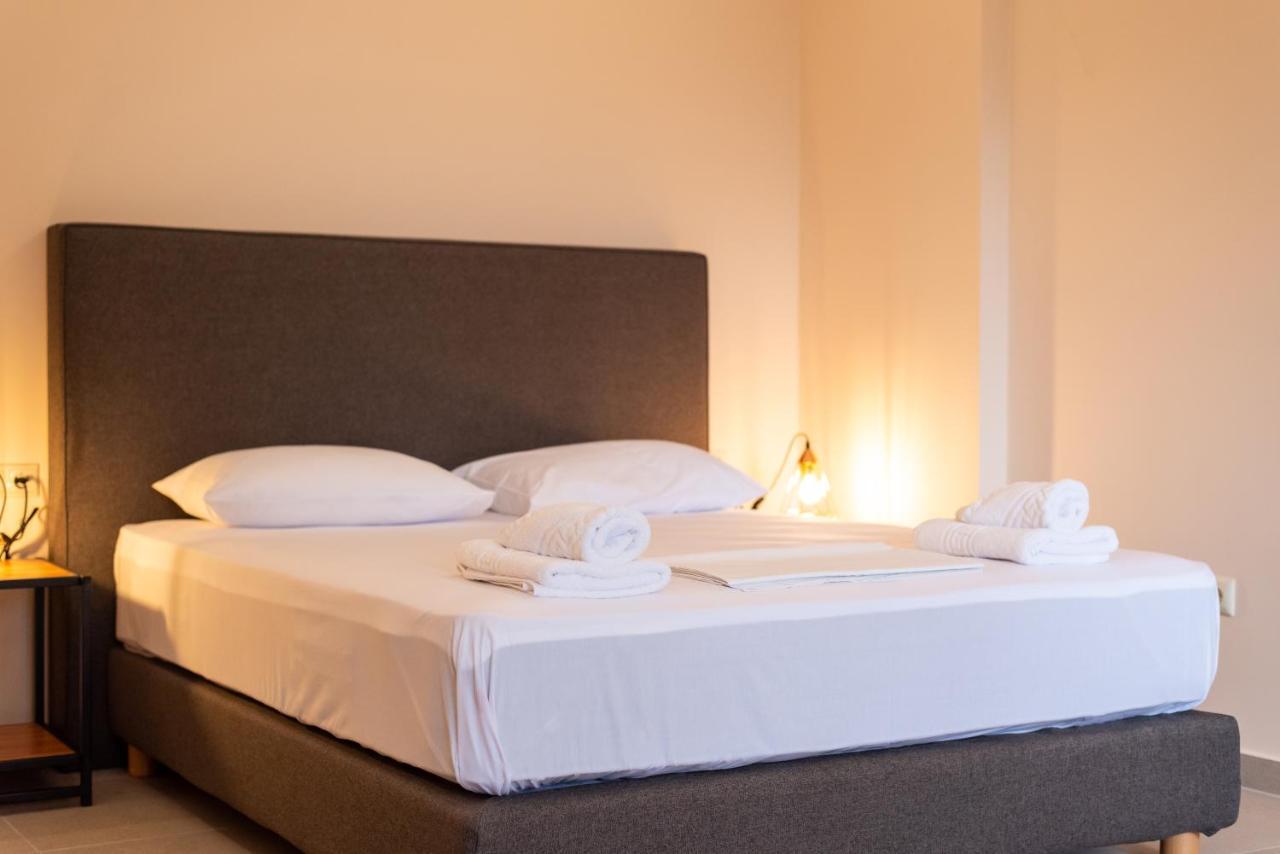 Mini Suites Near Athen'S Airport Free Shuttle From And To Athen'S Airport Spáta Extérieur photo