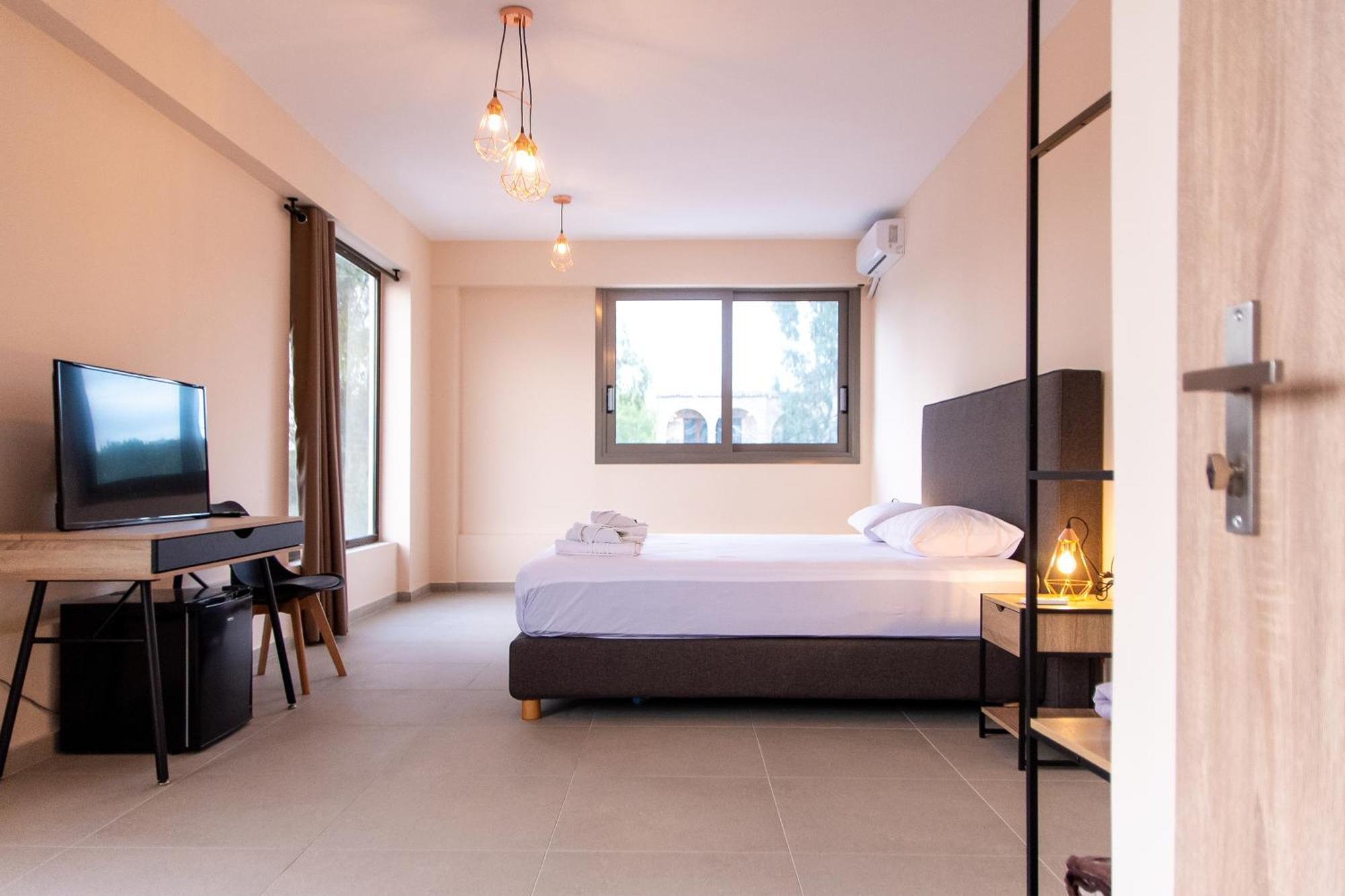 Mini Suites Near Athen'S Airport Free Shuttle From And To Athen'S Airport Spáta Extérieur photo